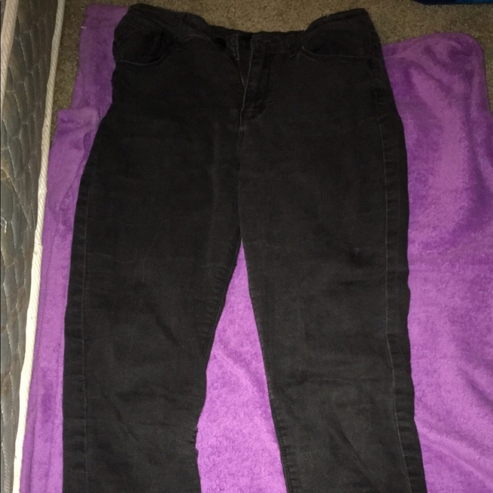 Forever 21 Black Highwaisted Jeans